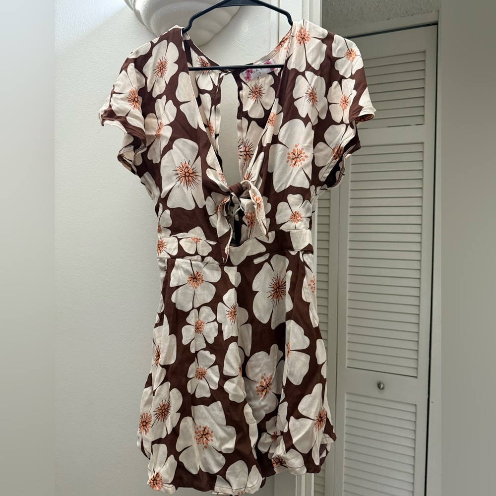 Ava Sky Romper Kiwi - Brown and White Floral Burst
